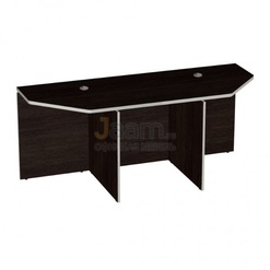 Мебель для персонала Стол прямой с двумя отверстиями под кабель канал V - 1.9 С